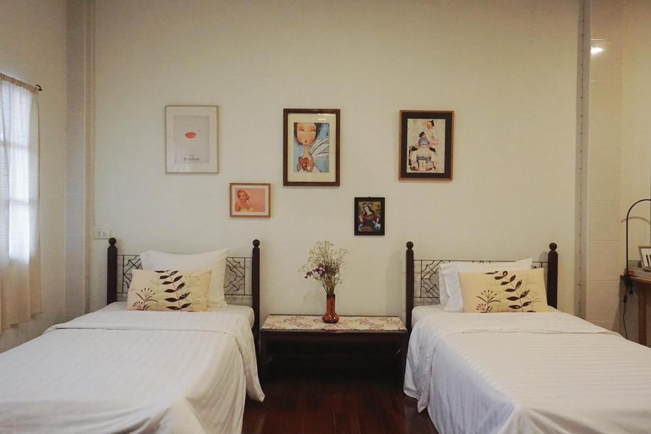 Manee Guesthouse And Record บ้านมานี Csiangmaj Kültér fotó